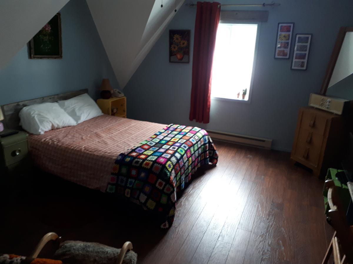 Hotel Au Vieux Bardeau Deschambault ภายนอก รูปภาพ